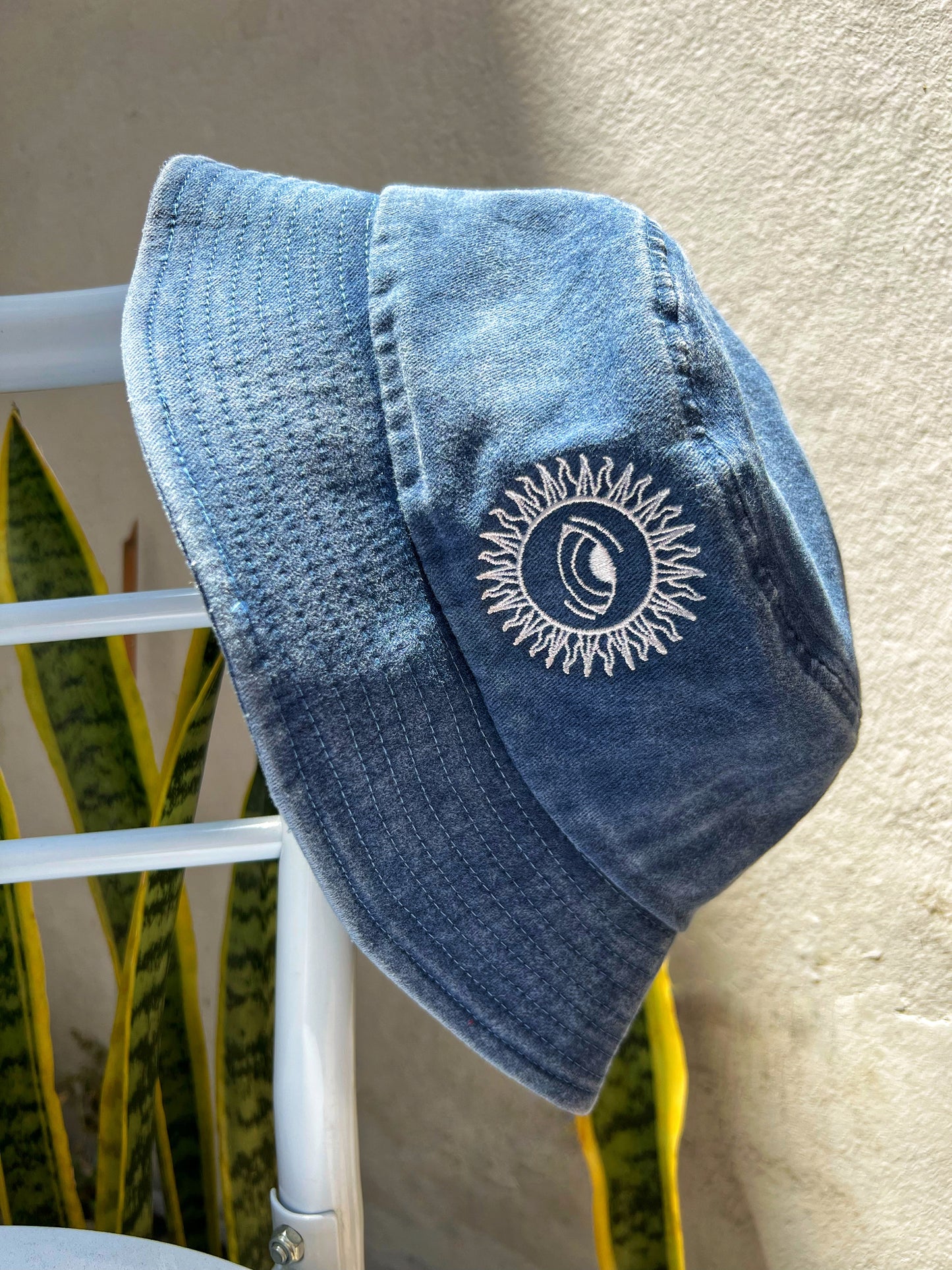 BUCKET HATS • ACID WASH • 100% ALGODÓN